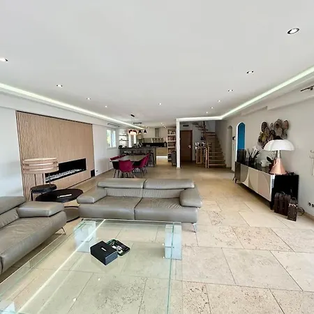 فيلة Superbe A Avec Piscine Dans Un Quartier Calme أنتيب