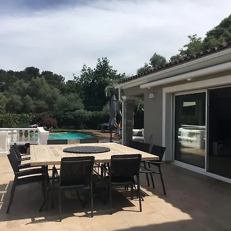 Superbe A Avec Piscine Dans Un Quartier Calme Villa Antibes